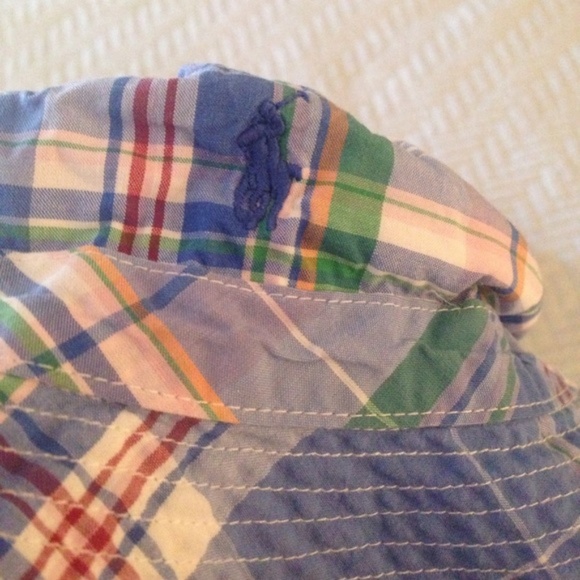 RALPH LAUREN HAT AND SHORTS SET - Picture 3 of 3